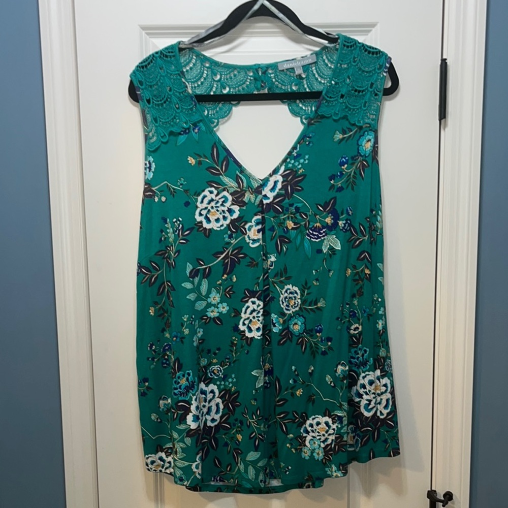 Daniel Rainn Green Relaxed Cut Out Tunic